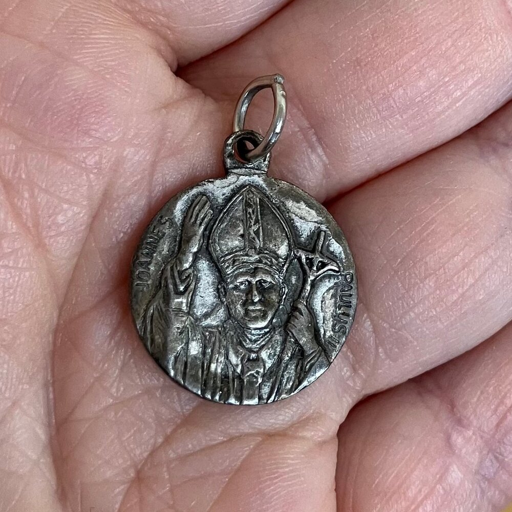 Pope Joannes Paulus II Pendant Medal 2-Sided Rome Roma Italy Vatican Religious